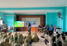 KKN-DIK UMS, Manfaatkan Smart Box untuk Edukasi Anti Bullying