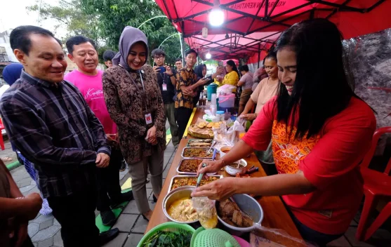Wawali Surakarta Apresiasi Festival Kuliner Njupuk Wakul Kepatihan Kulon