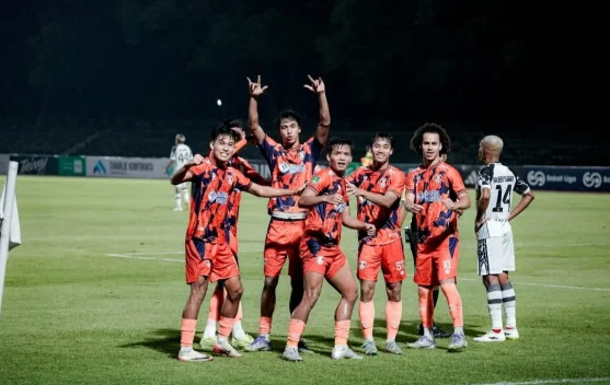 Stadion Sriwedari Masih membawa Tuah Bagi Kendal Tornado FC, Kalahkan Persipura