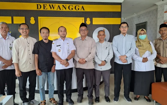 120 Orang Jamaah Umroh Solo yang  Tertahan di Tanah Suci, Kembali dengan Selamat