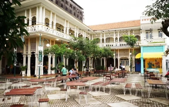 Menjaga Warisan Mbok Mas-e Nganten di Ndalem Gondosuli Solo