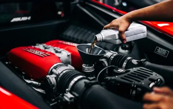 Perawatan Penting Interval Waktu Pergantian Oli Mobil