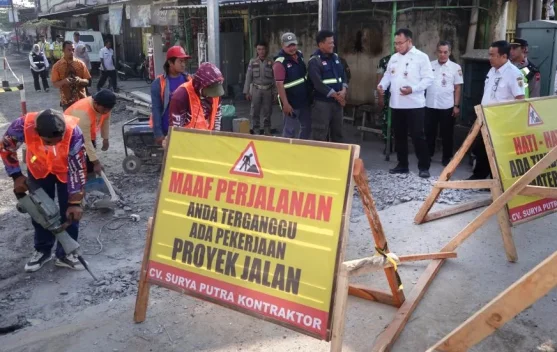 Bupati Sigit Tinjau Langsung Perbaikan Jalan Masaran–Pringanom Sragen