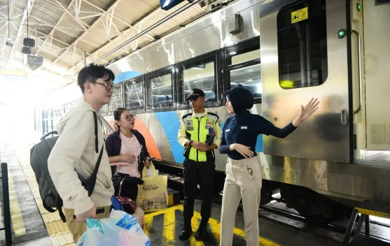 Sebanyak 33.854 Penumpang Gunakan KA di Daop 6