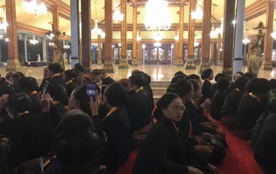 Saling Membelakangi, Dua Kubu Keraton Surakarta Gelar Kirab 1 Suro