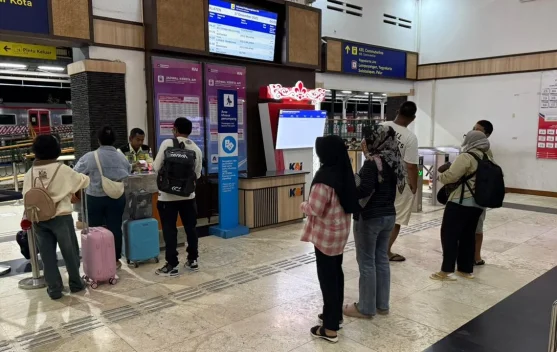Liburan Sekolah Bikin Stasiun Hidup