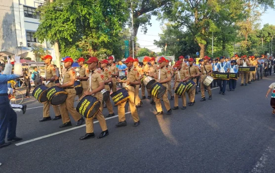 Kehidupan Seni Drumband Membentuk Disiplin Kreativitas dan Kebersamaan