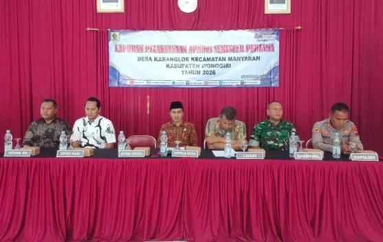 Transparansi APBDes Karanglor Diperkuat Lewat Forum Evaluasi Bersama