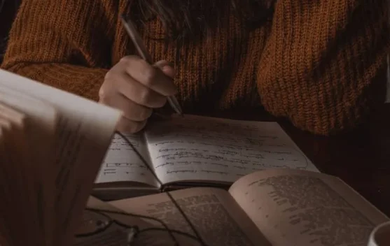 Manfaat Journaling bagi Kesehatan Mental