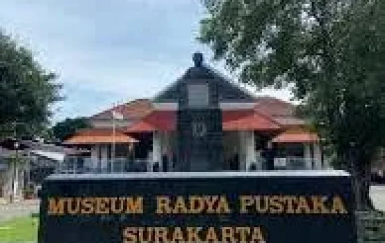 Menelusuri Jejak Sejarah dan Kekayaan Budaya di Museum Tertua Indonesia