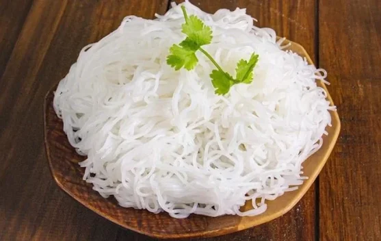 Ini Perbedaan Bihun dan Soun