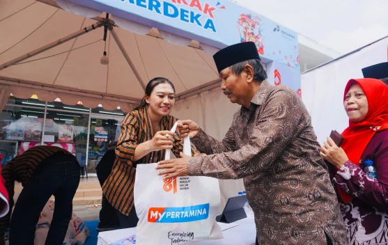 Pertamina Adakan Aktivasi Kemerdekaan & Tebus Murah Sembako di SPBU