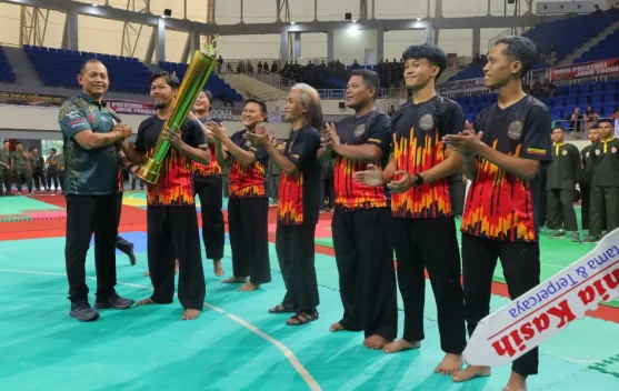 Kejuaraan Pencak Silat Piala Panglima TNI 2026 di GOR Manahan Resmi Ditutup