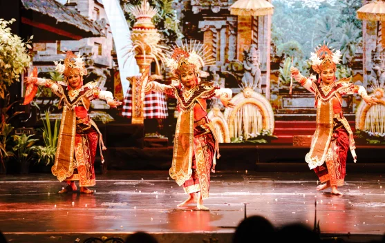 Legong Kreasi Mahottama, Cahaya Baru Seni Bali Pudak Petak