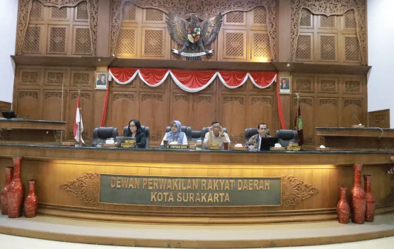 Public Hearing Raperda Pengawasan Produk Pangan Soroti Keamanan Konsumen