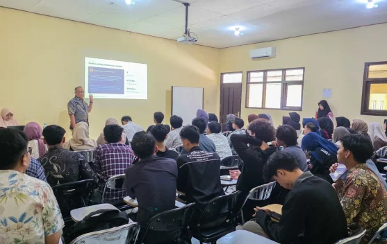 JSN Mengajar Bekali Mahasiswa UMPKU dengan Wawasan Industri Jalan Tol
