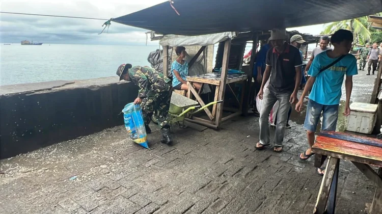 Kadis Perikanan Sitaro Tekankan Kebersihan Pasar Ikan