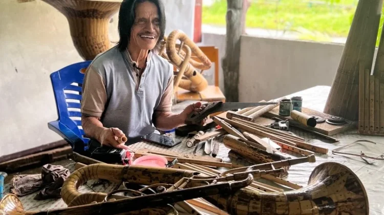 Kisah Inspiratif Agustinus Sasundu : Warisan Seni untuk Dunia