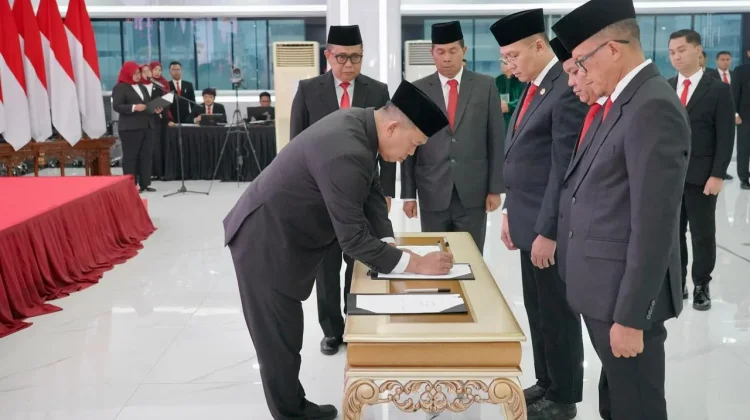 Menteri Nusron Lantik 31 Pejabat Struktural Kementerian ATR/BPN
