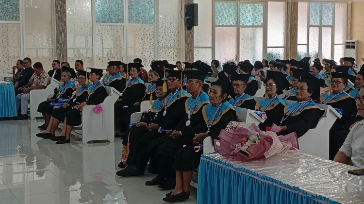 Lansia Penjaga Adat dan Budaya Sejarah Kampung
