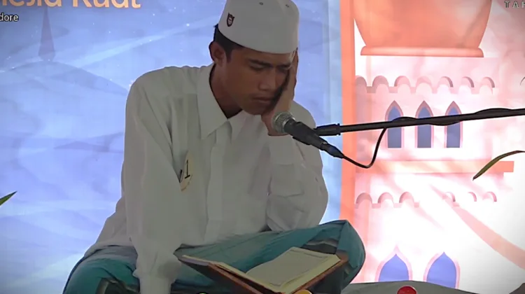 Membaca Al-Qur’an, Amalan Istimewa di Bulan Ramadan