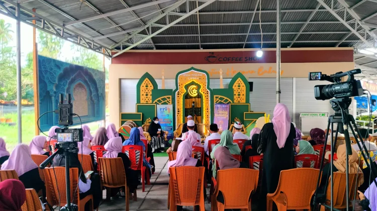 Ustadz Ismail Lakoro Bahas Makna Silaturahmi