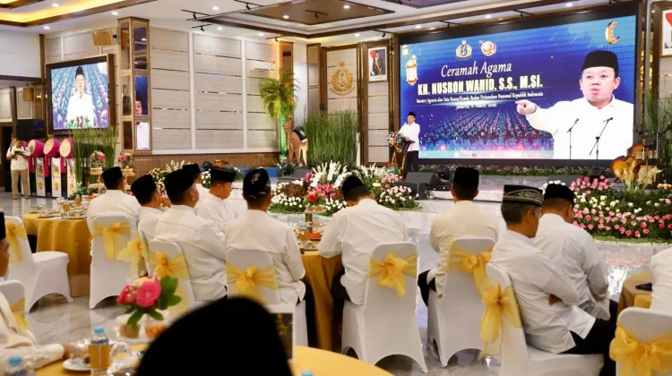Menteri Nusron Berikan  Ceramah Agama diKorps Marinir TNI AL Cilandak
