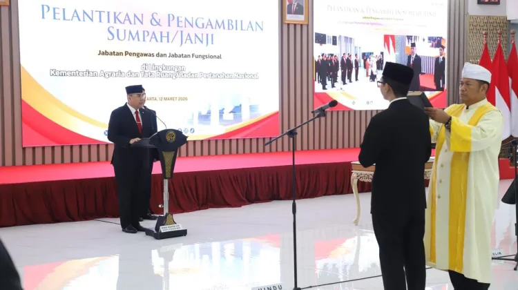 Wamen Ossy Lantik Pejabat Pengawas dan Fungsional