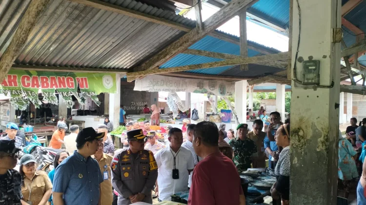 Kapolres Sangihe Pastikan Operasi Pasar Berjalan Aman