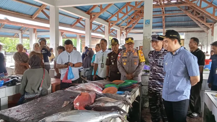 Lanal Tahuna Perkuat Sinergi Dukung Operasi Pasar