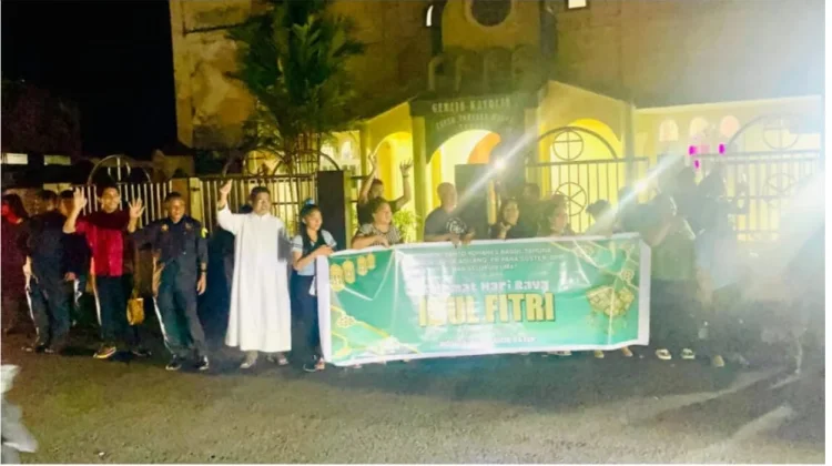 Umat Katolik Tahuna Sambut Pawai Takbiran, Wujudkan Toleransi