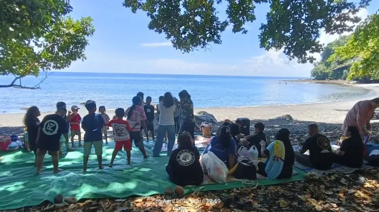SEKAMI Paroki Tahuna  Rayakan Paskah di Pantai Kolongan