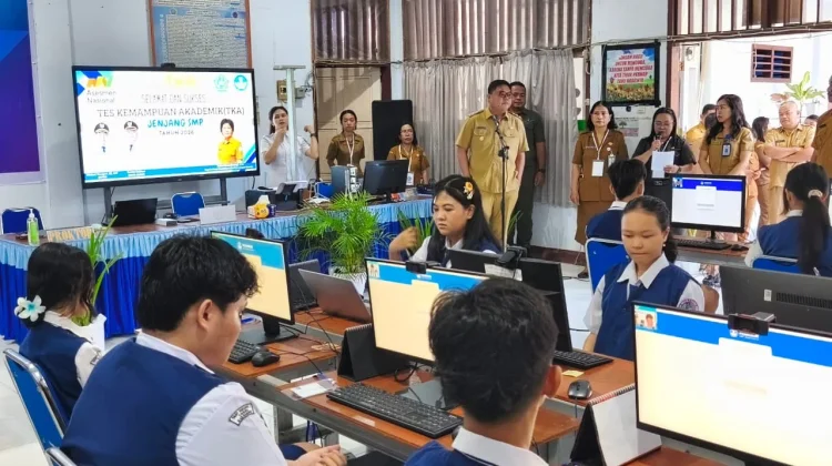Wabup Sangiihe Bulahari Buka Pelaksanaan Asesmen Siswa SMP Sederaja
