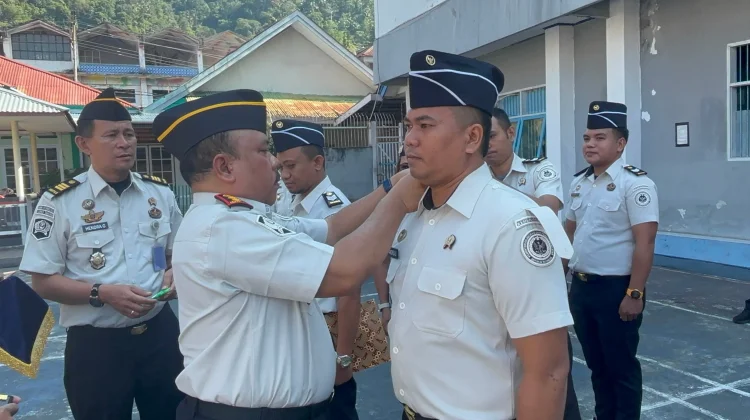 Setingkat Lebih Tinggi, 14 Petugas Lapas Tahuna Naik Pangkat