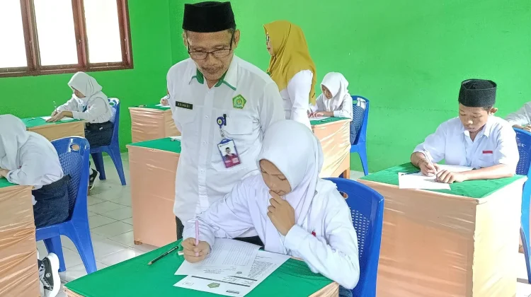 Kakan Kemenag Sangihe Monev dan Buka Asesmen Madrasah 2026