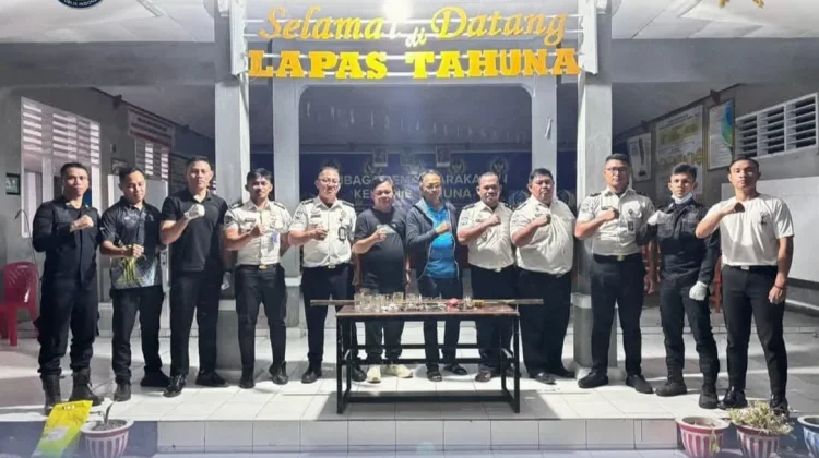 Laksanakan Penggeledahan Malam, Lapas Tahuna Komitmen Berantas HALINAR