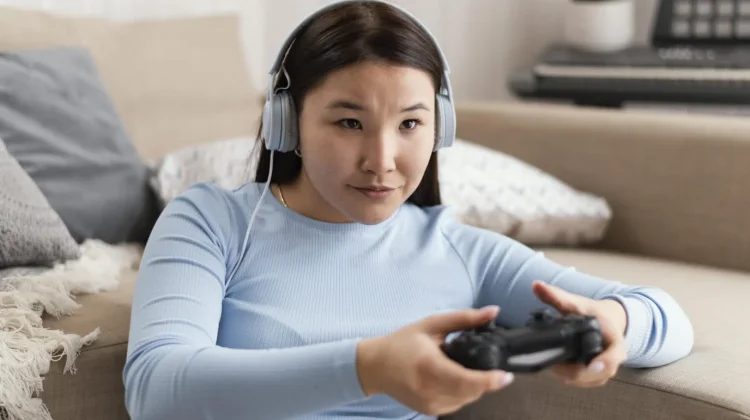 Kecanduan Game Ancam Kesehatan Digital Remaja