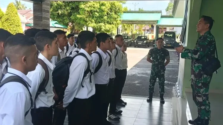 Pasi Intel Kodim1301 Sangihe Berikan Pembekalan, pada  Pendaftar TNI AD