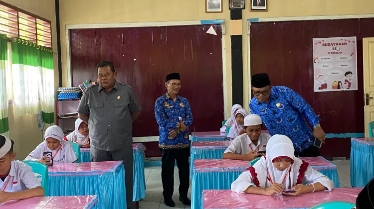 Kakanwil Kemenag Sulut Pantau Asesmen Madrasah
