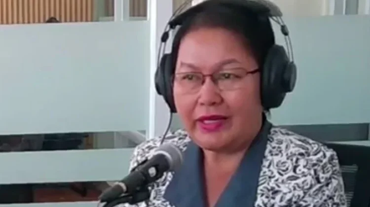 Bidan RSD Liun Kendage Tahuna Dampingi Ibu Hamil hingga Persalinan