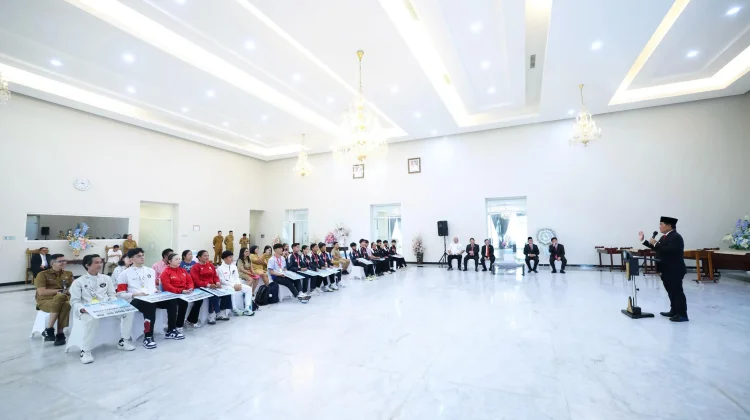 Harumkan Nama Daerah, Gubernur Sulut Serakan Bonus Atlet Berprsetasi