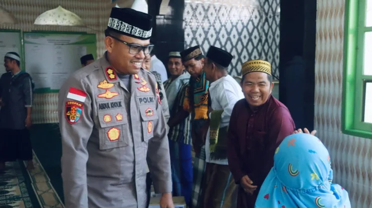 Kapolres Sangihe Gelar Jumat Keliling di Masjid Al-Ikhlas Beramal