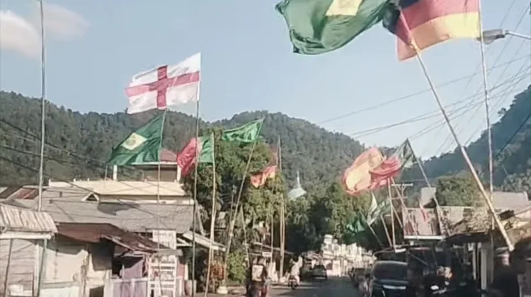 Euforia Piala Dunia di Tahuna Meriah, Bendera  Hiasi Seluruh Kota