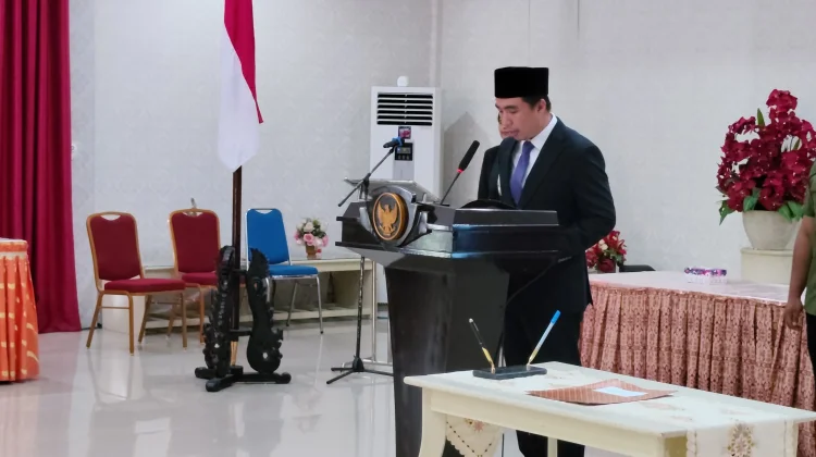 Davidson Henry Djarang Dipromosi  Pimpin Disdukcapil Sangihe