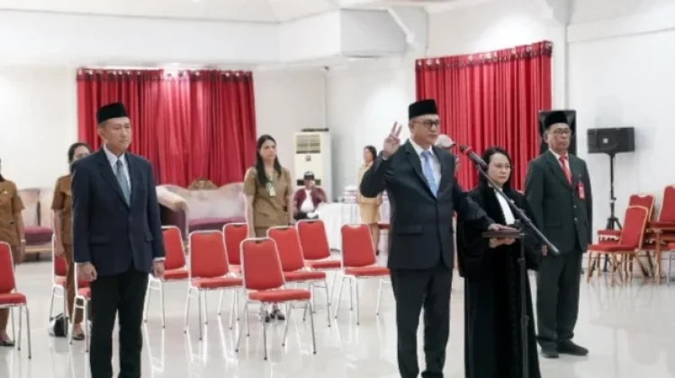 PLT Kadis Dukcapil Djarang Dilantik sebagai Defenitif
