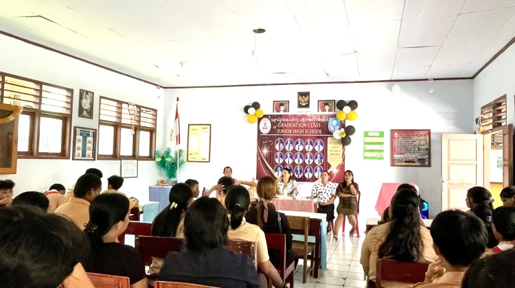 Kepsek SMP Katolik St.Agustinus Tahuna Dorong Pengembangan Bakat Siswa