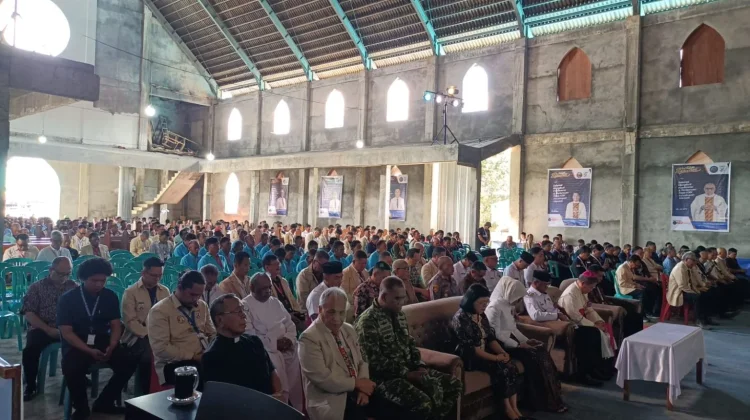 Judul : KBK Tahuna Perkuat Persaudaraan di Konferensi VIII Keuskupan Manado Berita