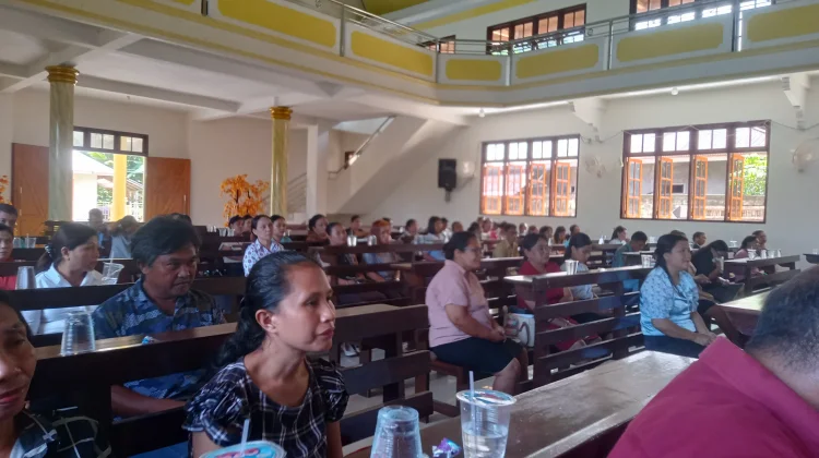 Pelsus Jemaat GMIST Malunsemahe Angges Dapat Pembekalan dari Sinode