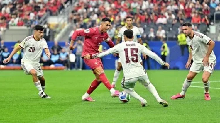 Tersingkirnya Tim Favorit Warnai Peta Baru Sepak Bola Dunia