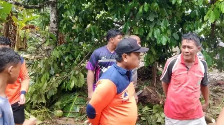 Pemerintah Daerah Sangihe Tinjau Lokasi Bencana di Sejumlah Wilayah Sangihe